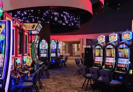 Live casino dealer interaction on tablet